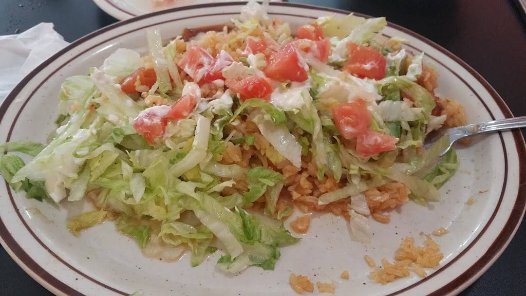 Dos Lunas | restaurant | 12 S Tippecanoe Dr, Tipp City, OH 45371, USA | 9378773277 OR +1 937-877-3277