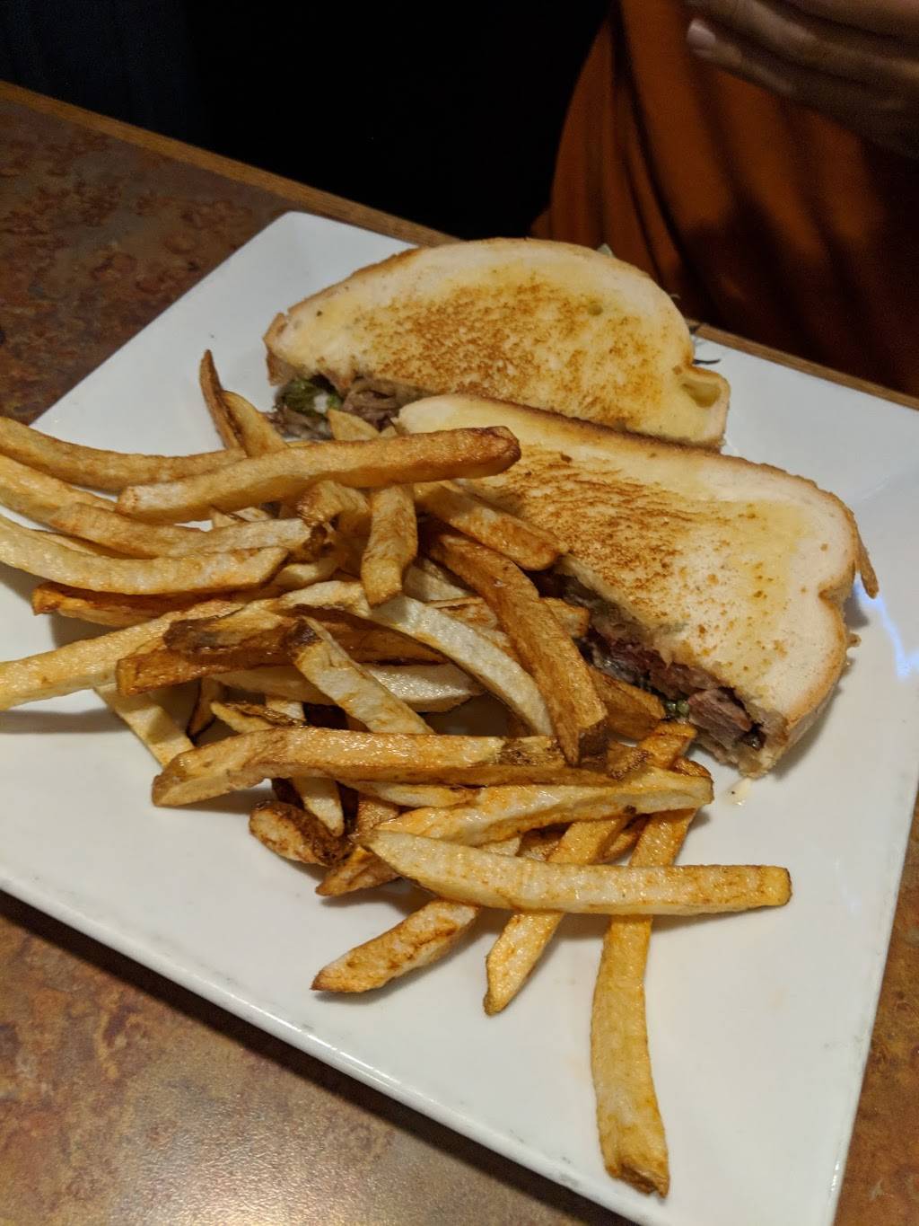 Trio Bar And Grill | restaurant | 3707 Marietta Ave, Columbia, PA 17512, USA | 7172850888 OR +1 717-285-0888