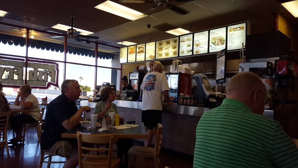 Bennys Burgers and BBQ | restaurant | 10001 W Bell Rd, Sun City, AZ 85351, USA | 6238152156 OR +1 623-815-2156