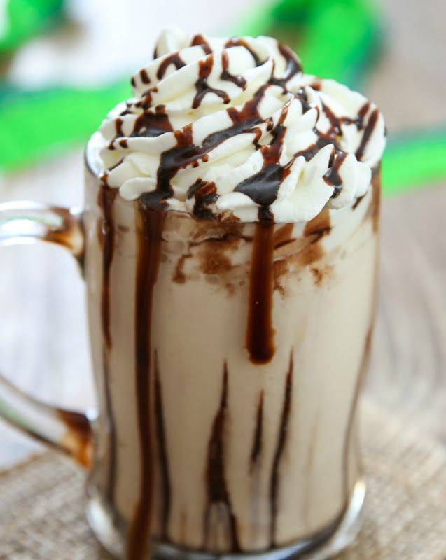 lov-a burger Fries & Milkshakes | meal takeaway | 49660 Gratiot Ave, New Baltimore, MI 48051, USA | 5862211088 OR +1 586-221-1088