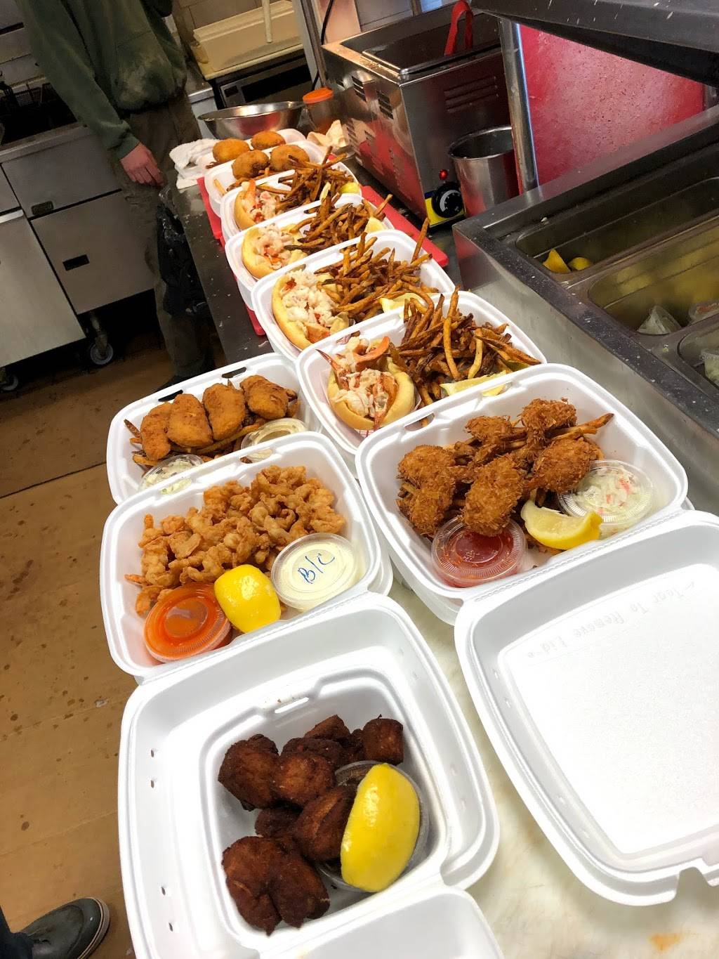 Point Lobster Co | restaurant | 1 St Louis Ave, Point Pleasant Beach, NJ 08742, USA | 7328921718 OR +1 732-892-1718