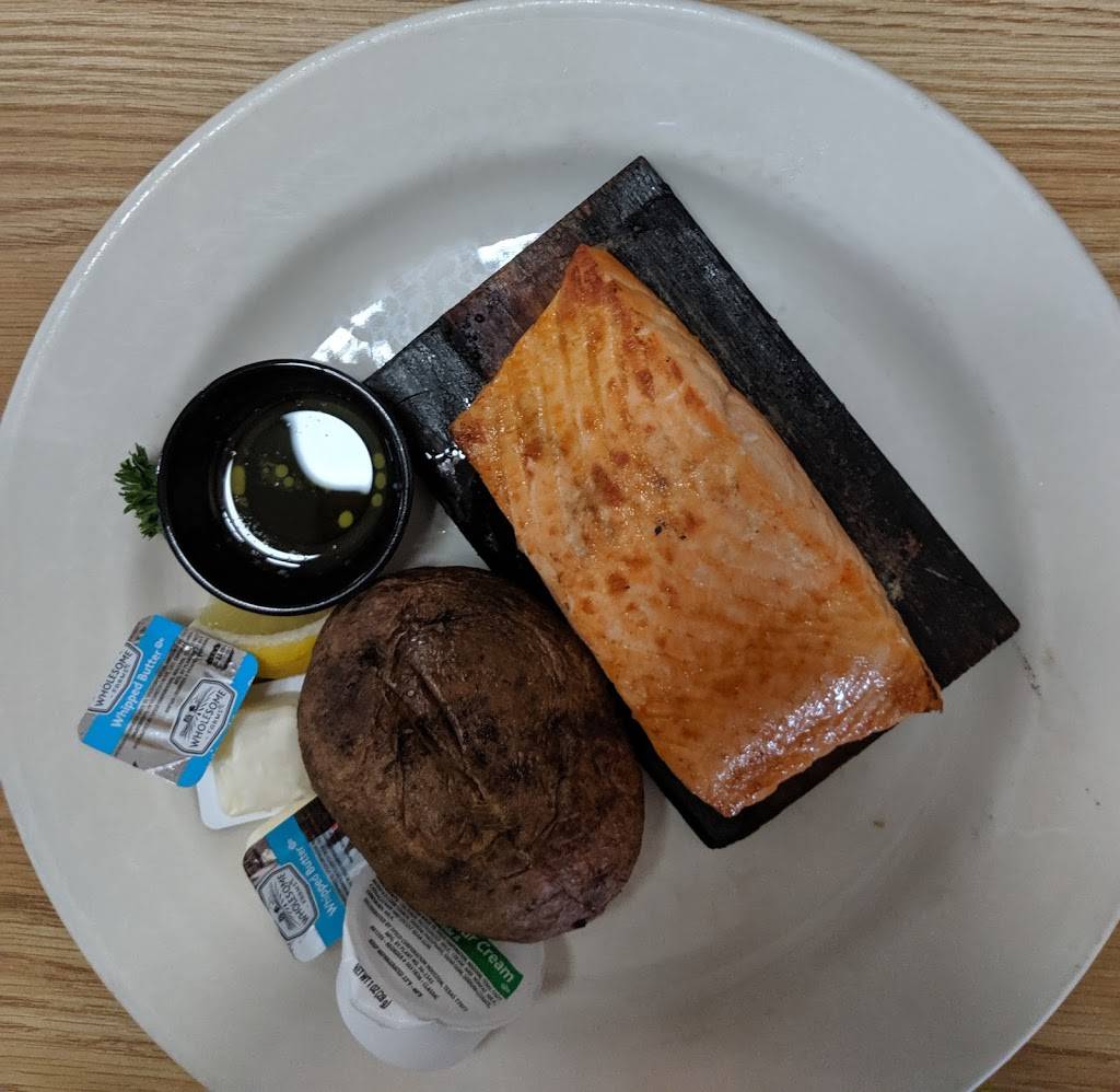 Hillside Fish House | restaurant | W126 WI-35, Fountain City, WI 54629, USA | 6086876141 OR +1 608-687-6141