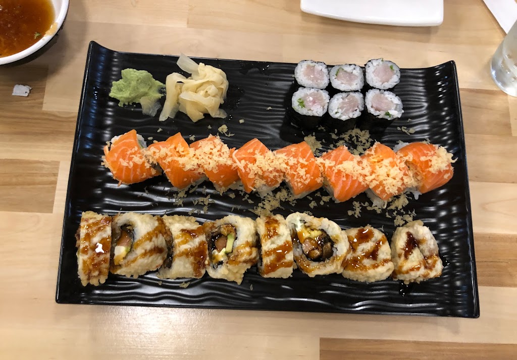 Matsutake Sushi and Sake Bar | restaurant | 1492 North Point Village Center, Reston, VA 20194, USA | 7038804880 OR +1 703-880-4880
