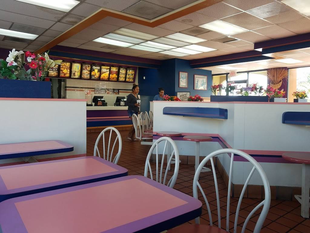 Taco Bell | meal takeaway | 12910 Foothill Blvd, Sylmar, CA 91342, USA | 8188980875 OR +1 818-898-0875