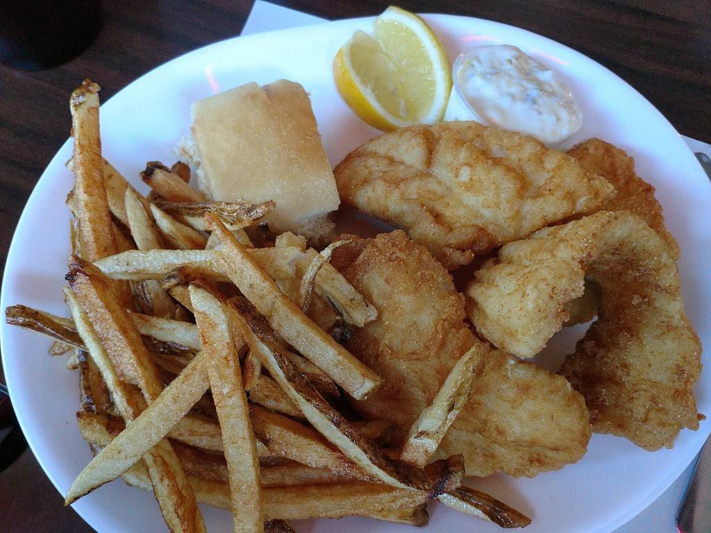 West Dubuque Tap | restaurant | 1701 Asbury Rd, Dubuque, IA 52001, USA | 5635569647 OR +1 563-556-9647