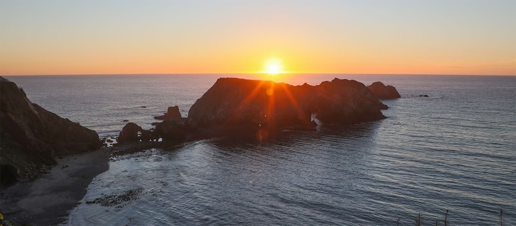 Sacred Rock Inn | restaurant | 5920 CA-1, Elk, CA 95432, USA | 7078773422 OR +1 707-877-3422