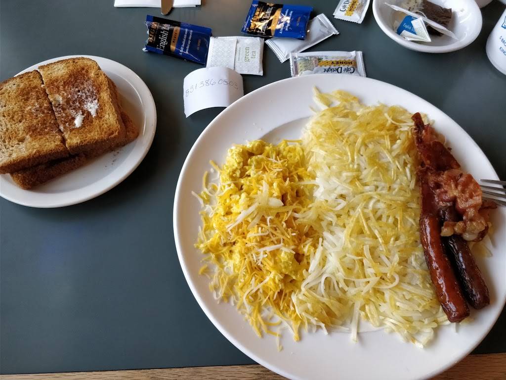 Vs Diner | restaurant | 5 Broadway Cir, King City, CA 93930, USA | 8313860503 OR +1 831-386-0503