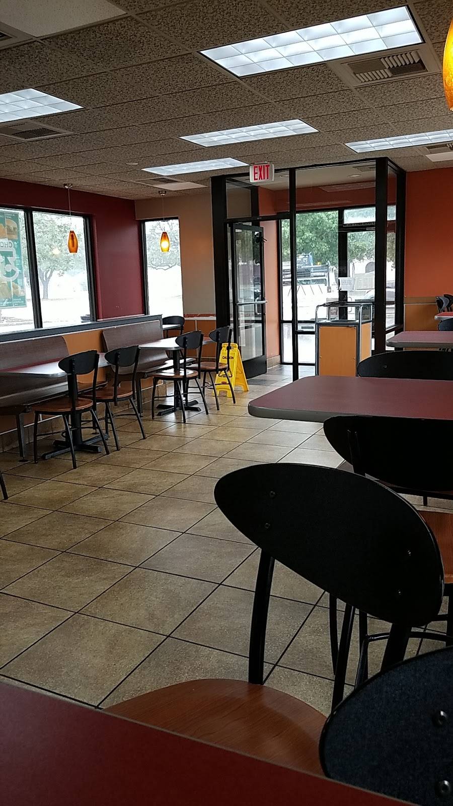 Jack in the Box | restaurant | 3706 S Zarzamora St, San Antonio, TX 78225, USA | 2109223769 OR +1 210-922-3769