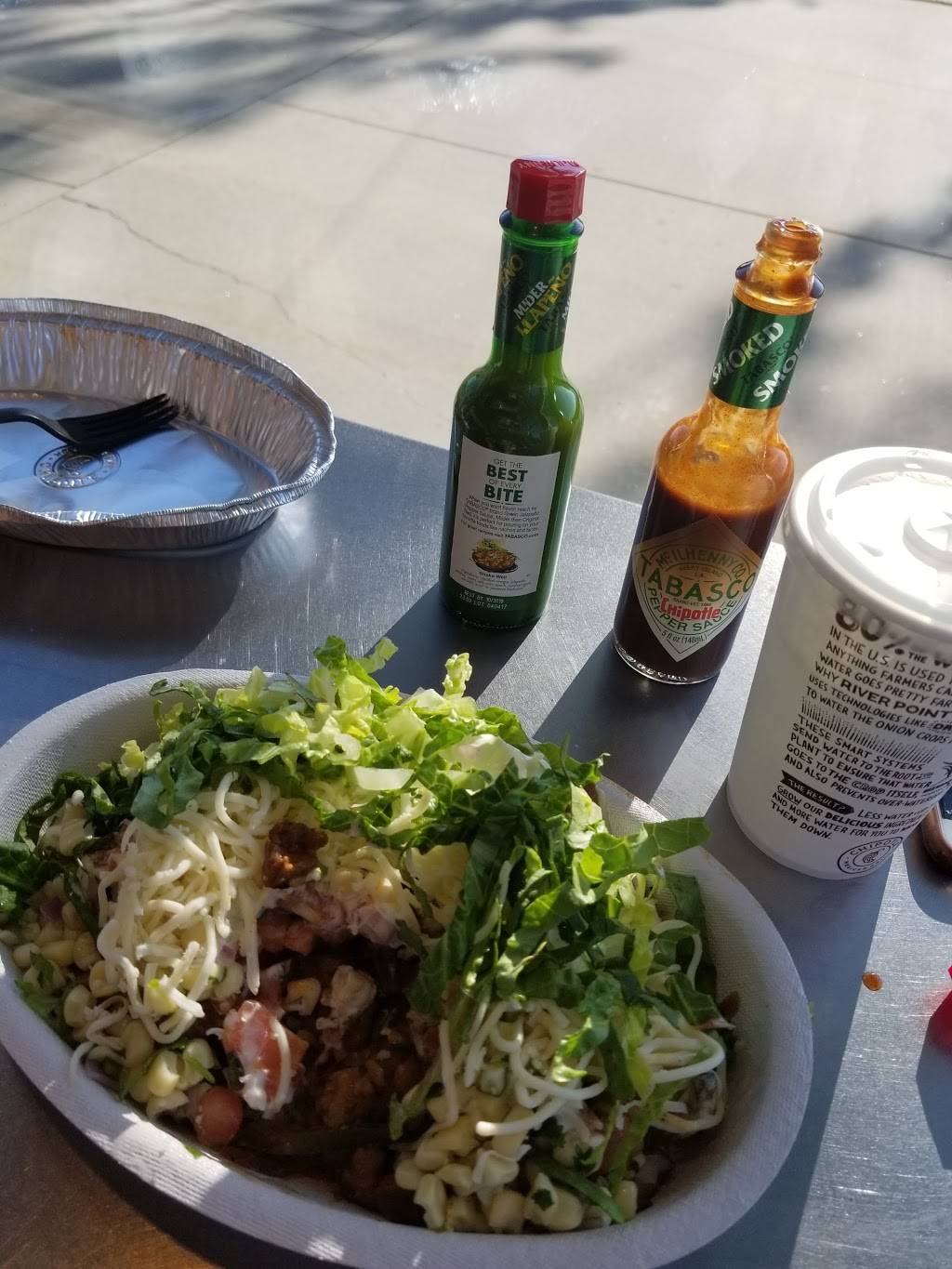 Chipotle Mexican Grill | restaurant | 3070 44th St SW, Grandville, MI 49418, USA | 6162498379 OR +1 616-249-8379