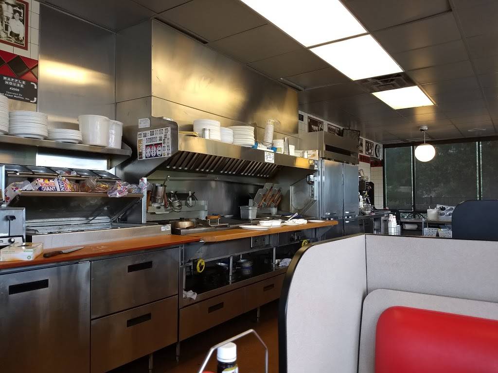 Waffle House | meal takeaway | 2480 East FL-50, Clermont, FL 34711, USA | 3527084940 OR +1 352-708-4940