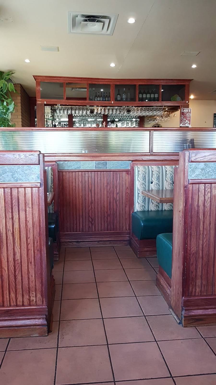 Flamingo Restaurant | restaurant | 435 OBrien Rd, Renfrew, ON K7V 3Z3, Canada | 6134324959 OR +1 613-432-4959