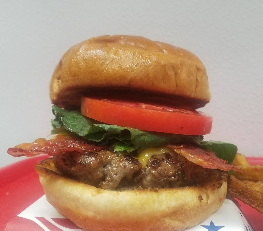 Nicky Bs All American | restaurant | 1801 NW, US-19 #509, Crystal River, FL 34428, USA | 3522284927 OR +1 352-228-4927