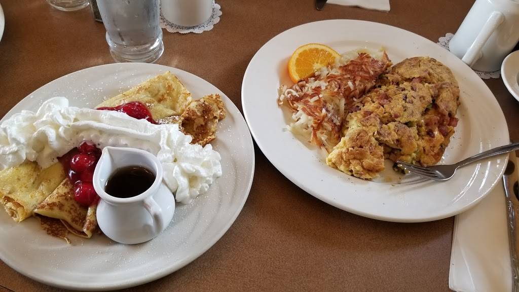 Danbys Station | restaurant | 750 Roosevelt Rd, Glen Ellyn, IL 60137, USA | 6307903268 OR +1 630-790-3268