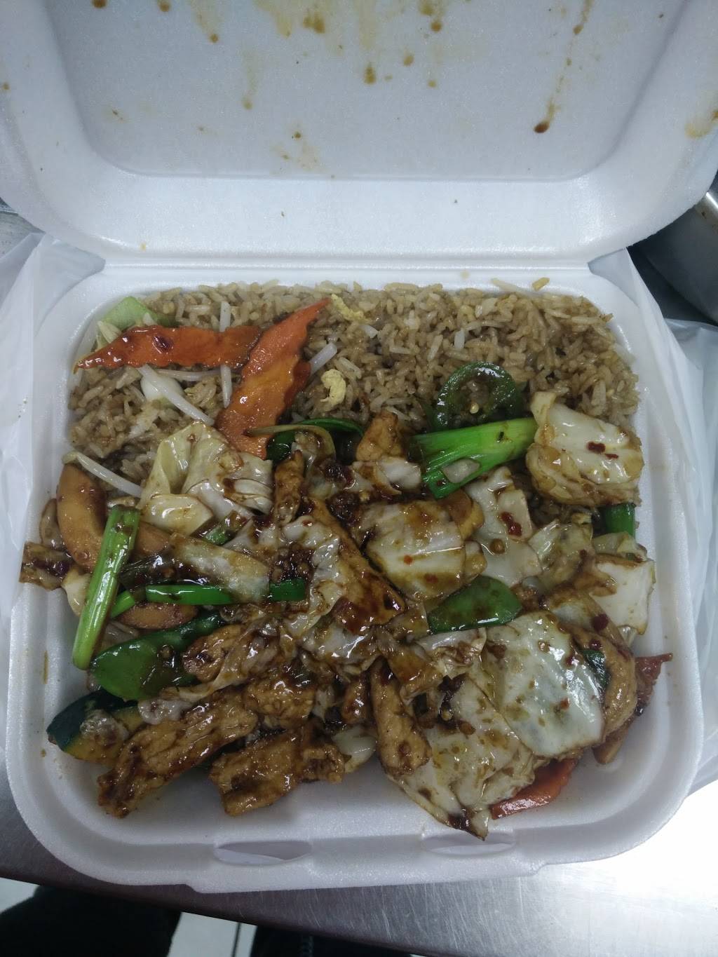 Chop Suey Huang | restaurant | 5202 N Lincoln Ave, Chicago, IL 60625, USA | 7735618888 OR +1 773-561-8888