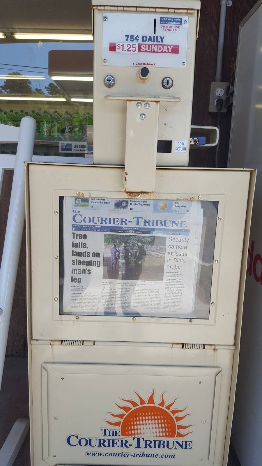 Old Country Store | meal takeaway | 18501 S, NC-109, Denton, NC 27239, USA | 3368593610 OR +1 336-859-3610