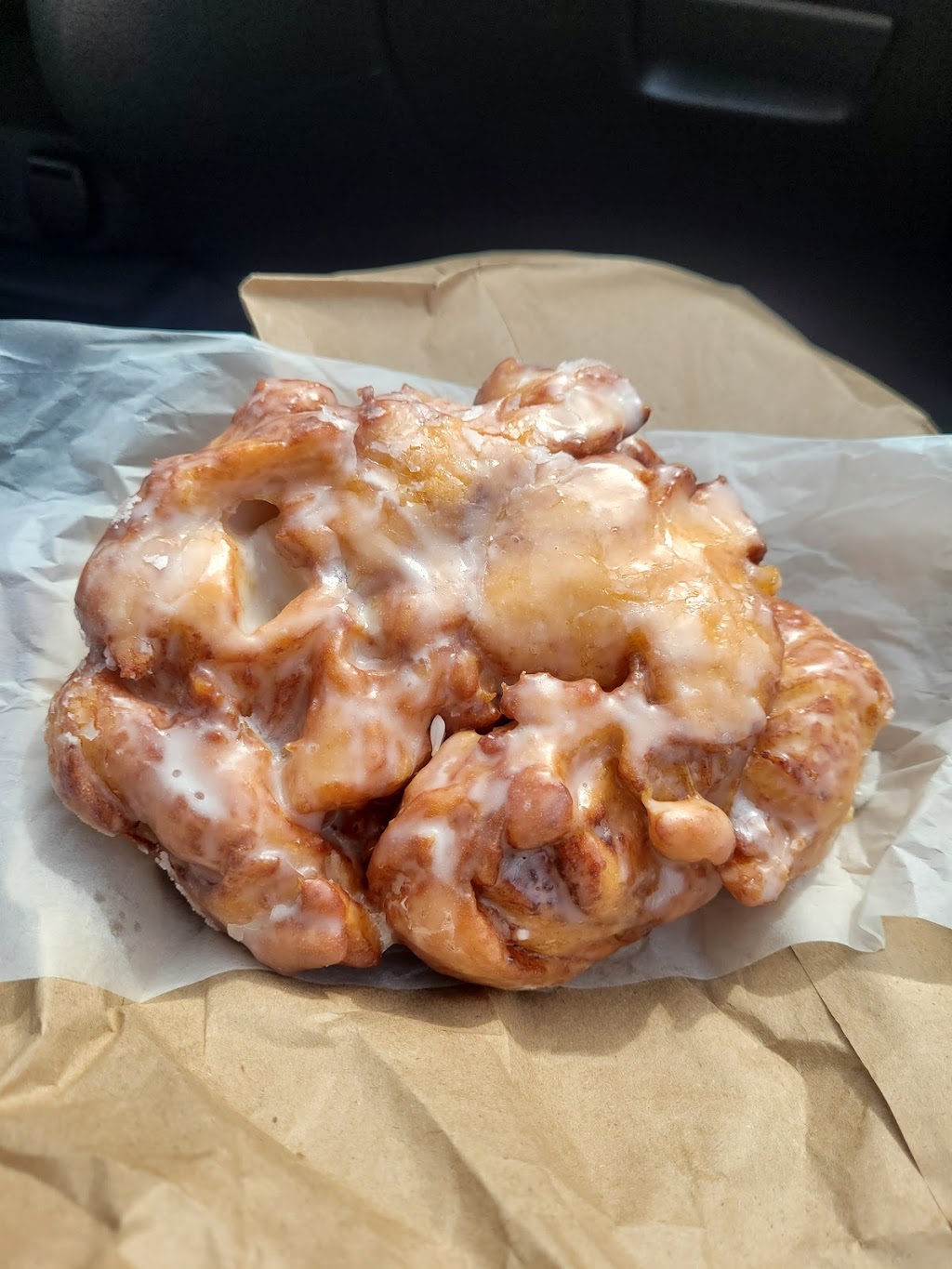Southshore Donuts & Restaurant | bakery | 7929 Downman Rd, New Orleans, LA 70126, USA | 5042449876 OR +1 504-244-9876
