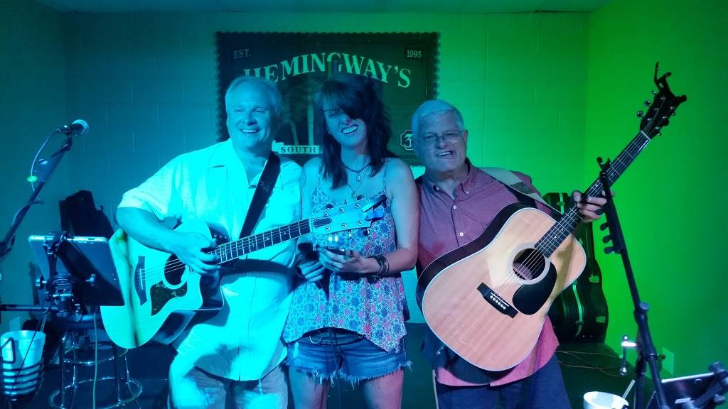 Hemingways | restaurant | 7467 St Andrews Rd, Irmo, SC 29063, USA | 8037496020 OR +1 803-749-6020