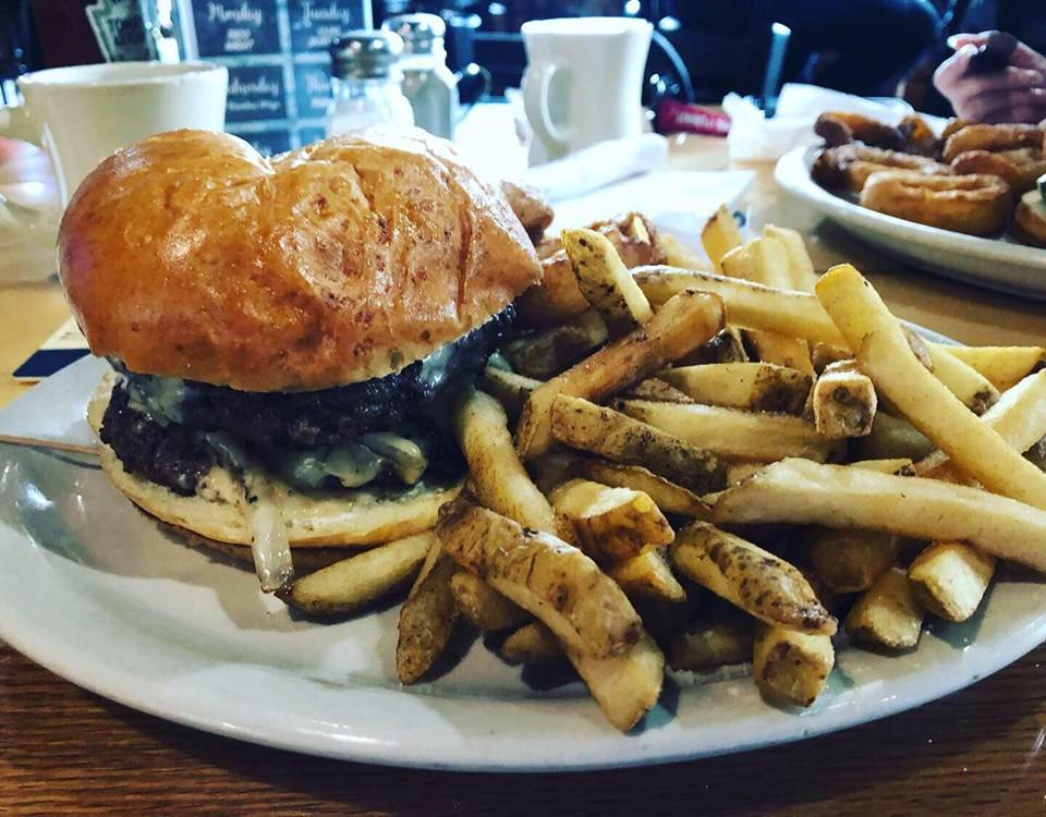 The Roadhouse, Cormorant MN | restaurant | 11740 Co Hwy 5, Lake Park, MN 56554, USA | 2185323887 OR +1 218-532-3887