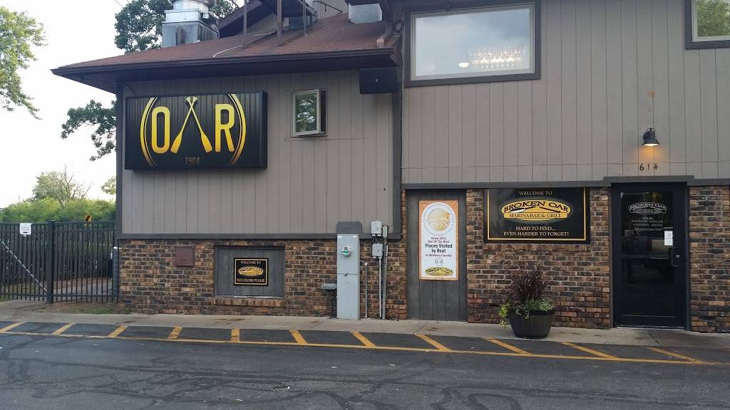 BROKEN OAR MARINA-BAR & GRILL | restaurant | 614 Rawson Bridge Rd, Port Barrington, IL 60010, USA | 8476399468 OR +1 847-639-9468