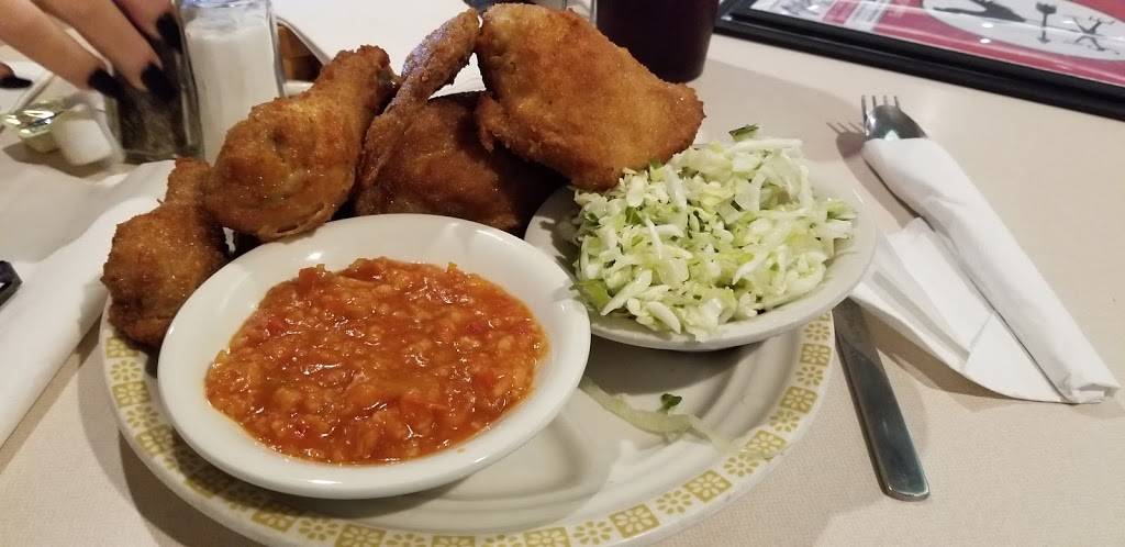 Village Inn Chicken | restaurant | 4444 S Cleveland Massillon Rd, Norton, OH 44203, USA | 3308254553 OR +1 330-825-4553