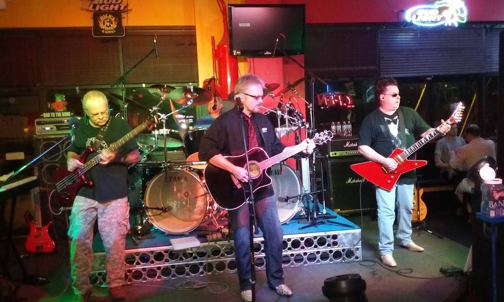 Dicks Wings and Grill North Jacksonville | restaurant | 5070, 12400 Yellow Bluff Rd, Jacksonville, FL 32226, USA | 9046199828 OR +1 904-619-9828