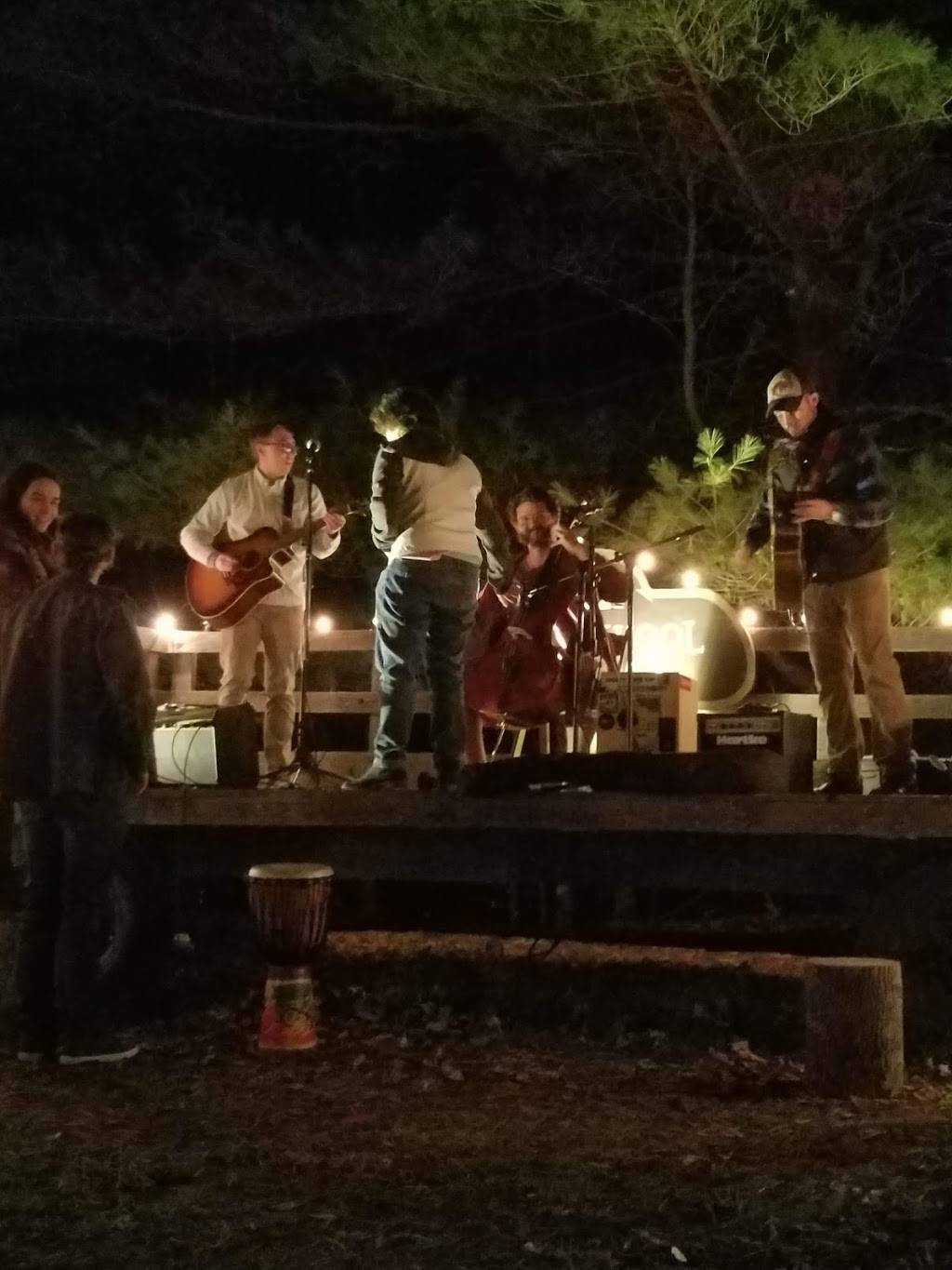 Old School Farm | restaurant | 303 Upper Woods Rd, Honesdale, PA 18431, USA | 5702531393 OR +1 570-253-1393