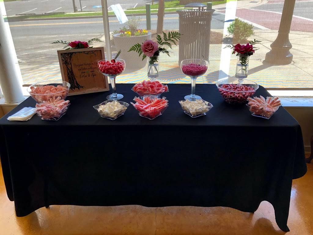 Blossom | restaurant | 101 E Virginia Ave, Bessemer City, NC 28016, USA | 7046294586 OR +1 704-629-4586