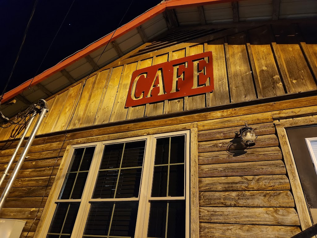 Whistle Stop Cafe | restaurant | 300 Lawrence St, Batesville, AR 72501, USA | 8707930997 OR +1 870-793-0997