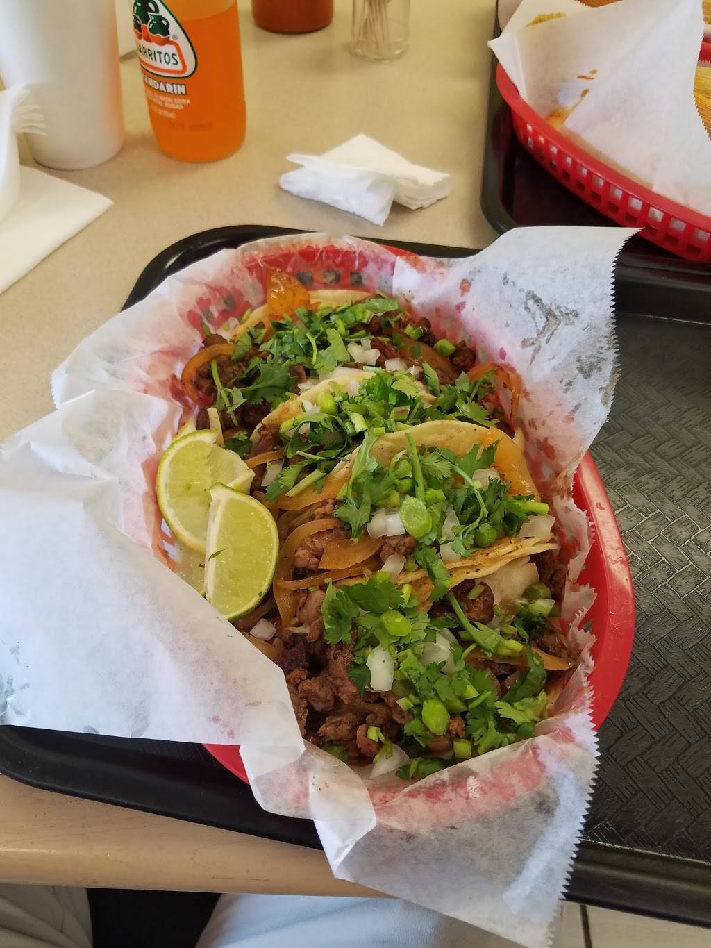 Speedy Burrito | restaurant | 307 W Main St, Lebanon, TN 37087, USA | 6157844071 OR +1 615-784-4071