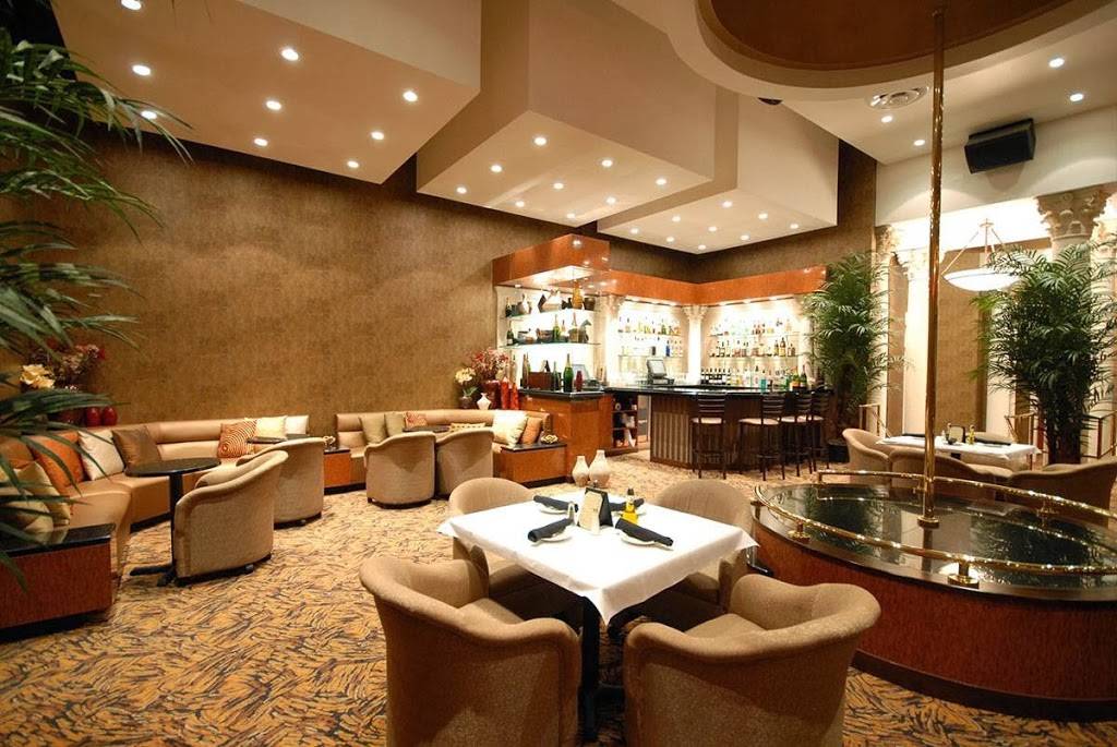 Atlantis Gentlemens Club | night club | 1897 E Lincoln Hwy, Ford Heights, IL 60411, USA | 7087530363 OR +1 708-753-0363