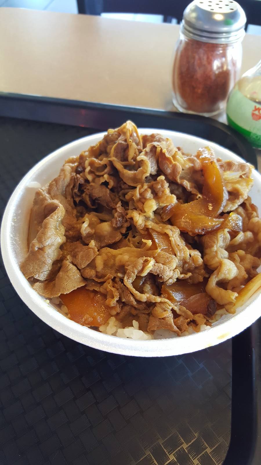 Yoshinoya Tustin & Katella | restaurant | 1273 N Tustin St #A, Orange, CA 92867, USA | 7146390554 OR +1 714-639-0554