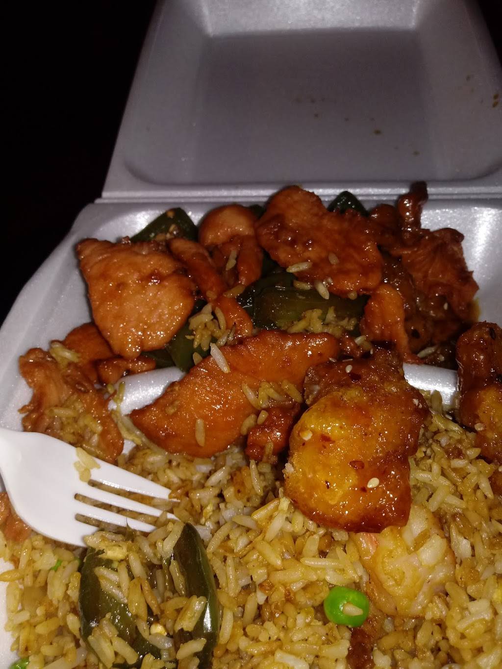 Hoongs Kitchen | restaurant | 881 S Federal Blvd, Denver, CO 80219, USA | 3039364753 OR +1 303-936-4753