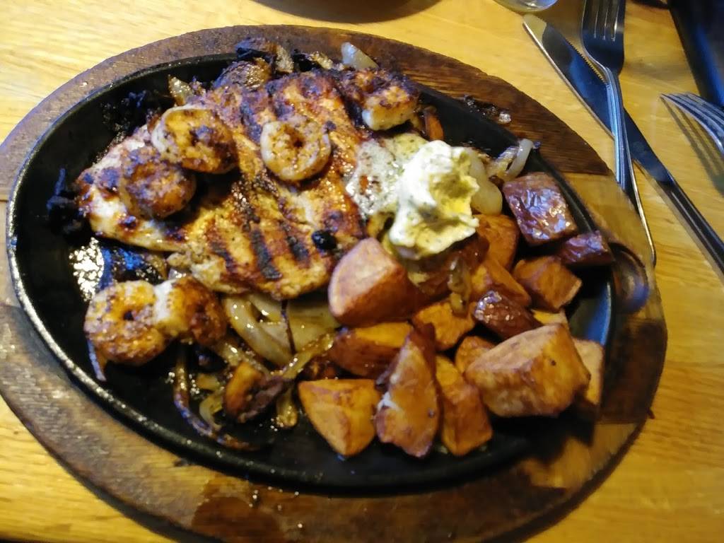 Applebees Grill + Bar | restaurant | 1700 S Koeller St, Oshkosh, WI 54902, USA | 9202318770 OR +1 920-231-8770