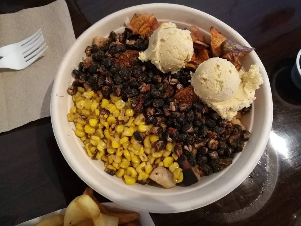 Davidson Ice House | restaurant | 416 S Main St, Davidson, NC 28036, USA | 7048955555 OR +1 704-895-5555