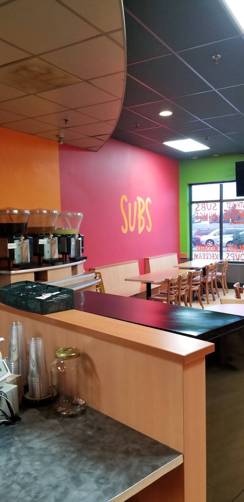 Fat Daddys | restaurant | 6901 Security Blvd, Baltimore, MD 21207, USA | 4109442050 OR +1 410-944-2050