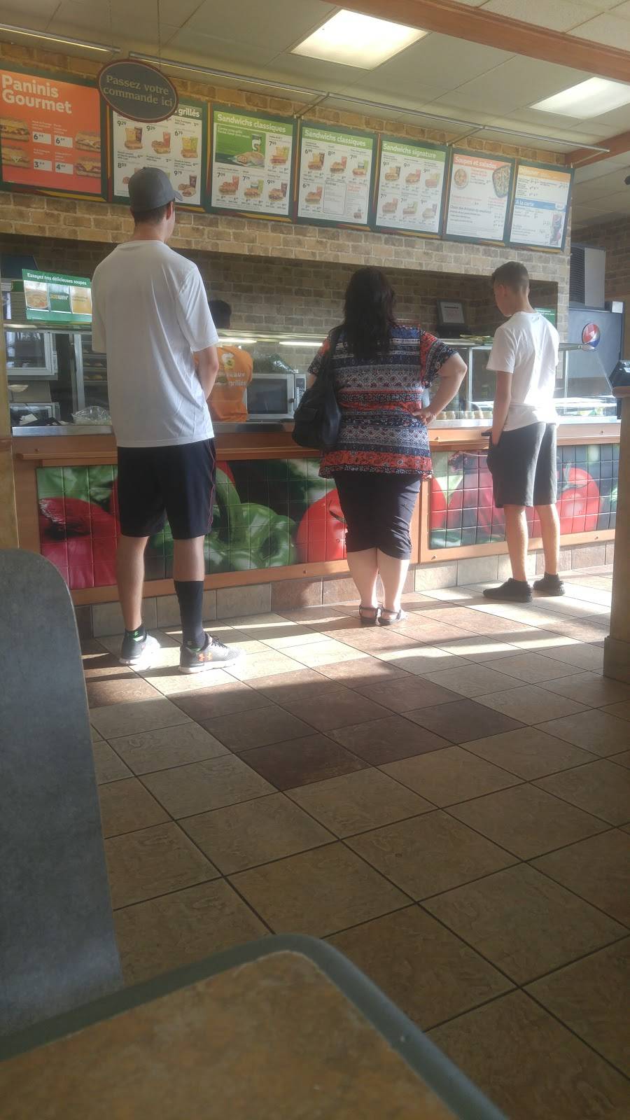 Subway | meal takeaway | 730 Autoroute Chomedey, Laval, QC H7X 3S9, Canada | 4509699008 OR +1 450-969-9008