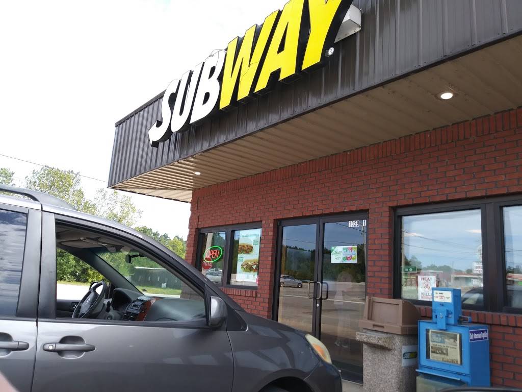 Subway | restaurant | 1029 S Westwood Blvd, Poplar Bluff, MO 63901, USA | 5737279400 OR +1 573-727-9400