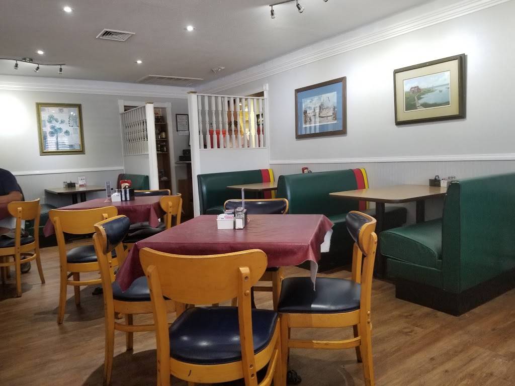 Reds Good Food & Spirits | restaurant | 12350 Palm Beach Blvd, Fort Myers, FL 33905, USA | 2396900083 OR +1 239-690-0083