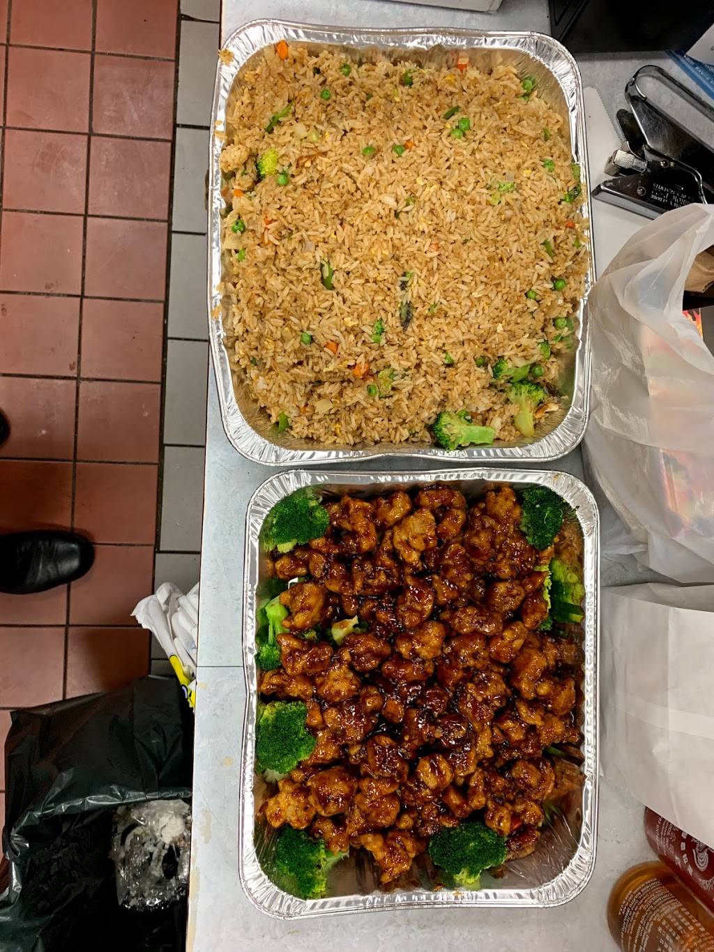 Uno Jack Grill | restaurant | 2329 N Rolling Rd, Windsor Mill, MD 21244, USA | 4432003083 OR +1 443-200-3083