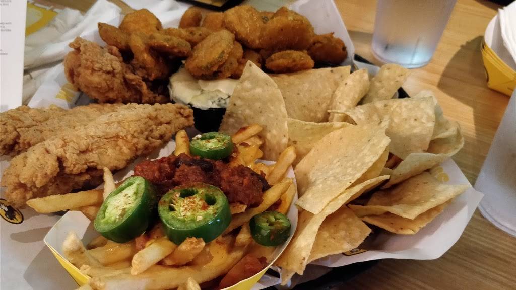 Buffalo Wild Wings | restaurant | 907 W Marketview Dr, Champaign, IL 61822, USA | 2173784400 OR +1 217-378-4400