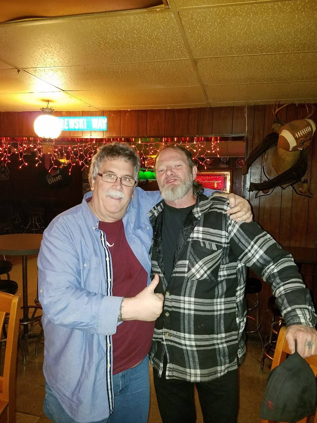 Dabrewskis Liquor Emporium | restaurant | 220 Southfield Rd, Ecorse, MI 48229, USA | 3133812751 OR +1 313-381-2751