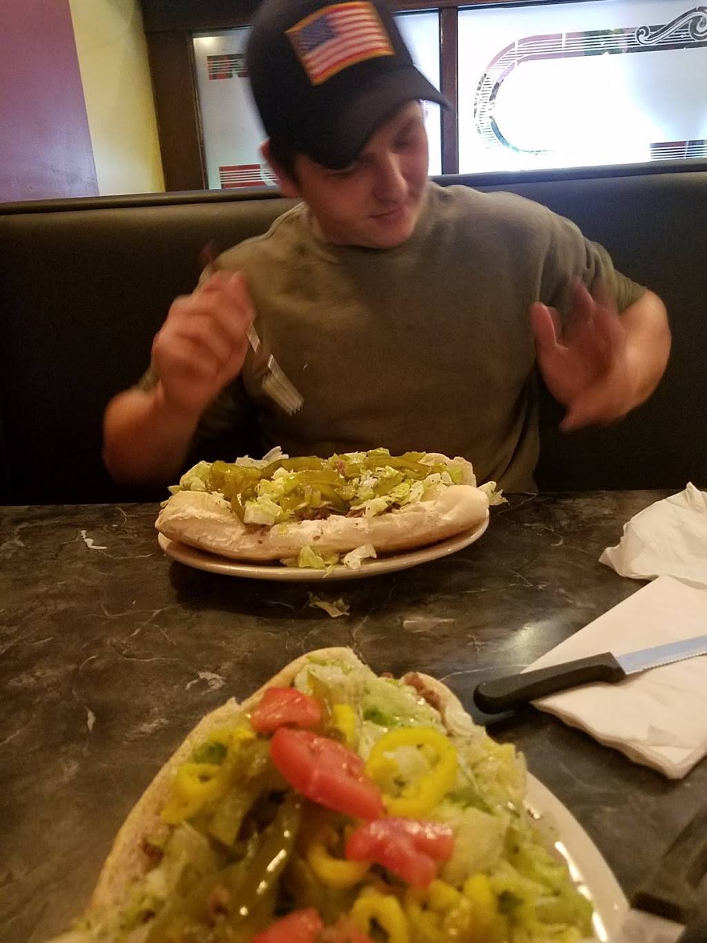 Oscars Restaurant | restaurant | 1103 E Oldtown Rd, Cumberland, MD 21502, USA | 3017247827 OR +1 301-724-7827