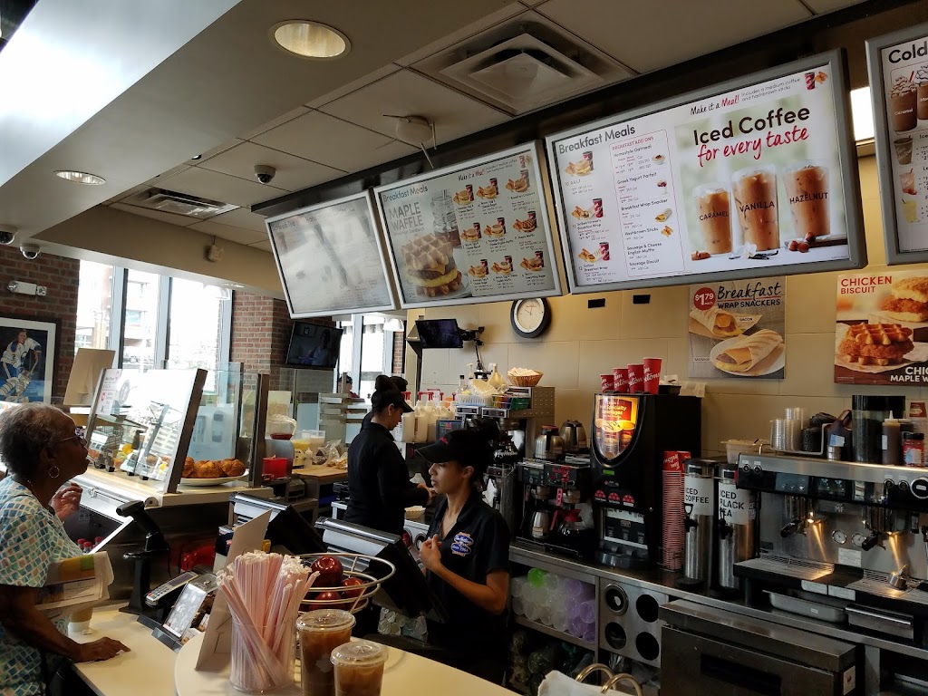 Tim Hortons | restaurant | 1 Seymour H Knox III Plaza, Buffalo, NY 14203, USA | 8886011616 OR +1 888-601-1616