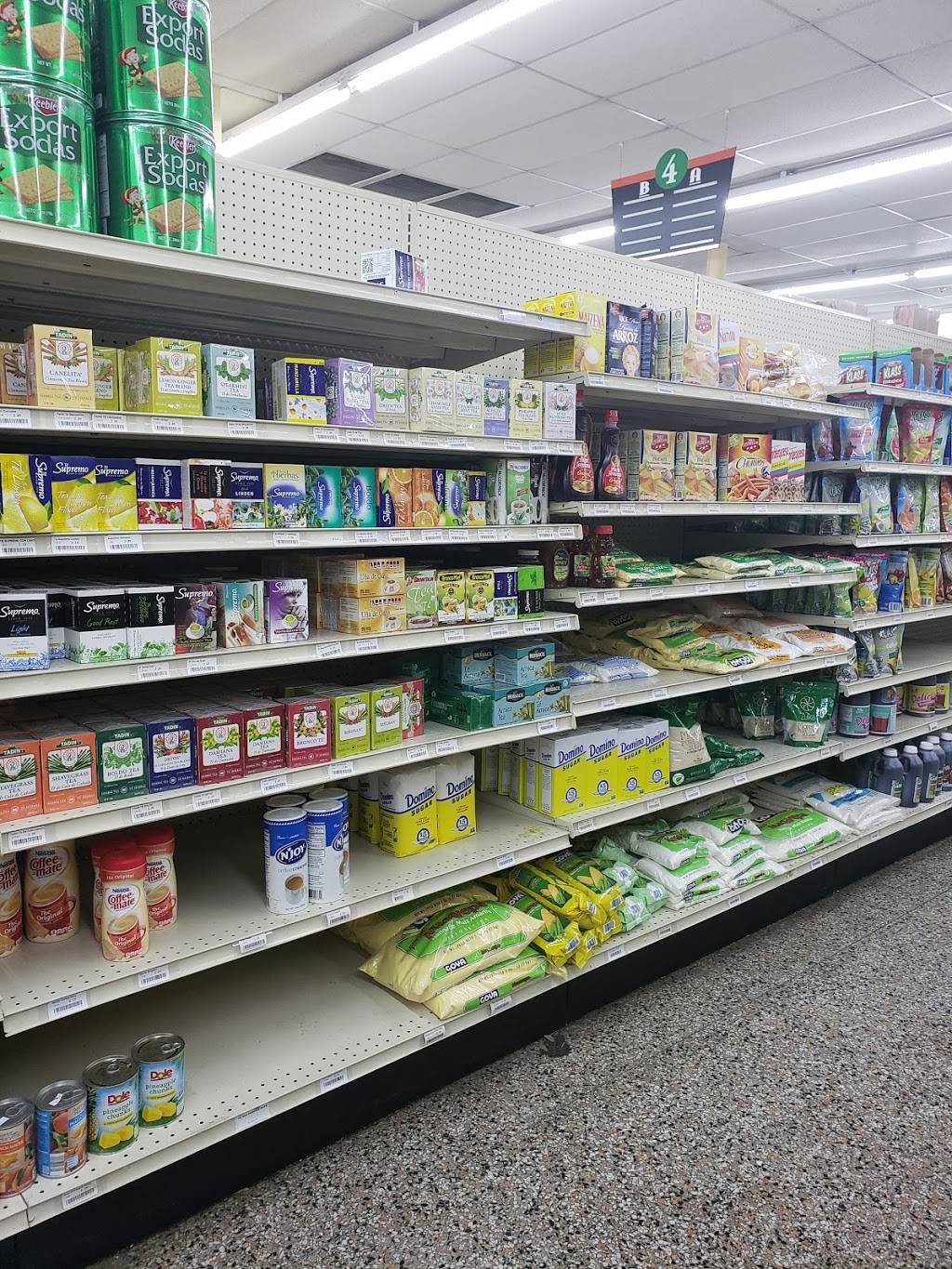 La Plaza Supermarket | restaurant | 13609 Lakewood Heights Blvd, Cleveland, OH 44107, USA | 2164768000 OR +1 216-476-8000