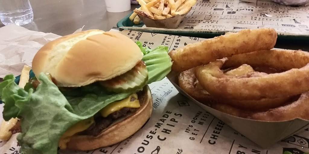 Wayback Burgers | restaurant | 99 Rockingham Park Blvd, Salem, NH 03079, USA | 6038243661 OR +1 603-824-3661