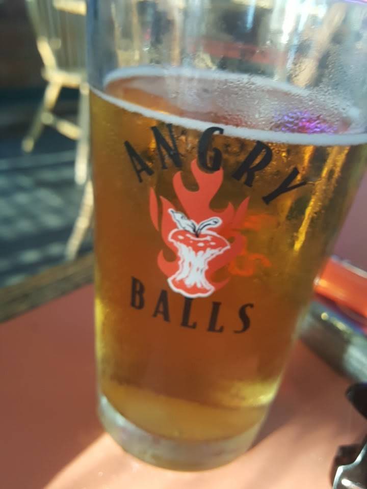 Pattys Inn | restaurant | 102 S Montgomery St, San Jose, CA 95110, USA | 4089984566 OR +1 408-998-4566