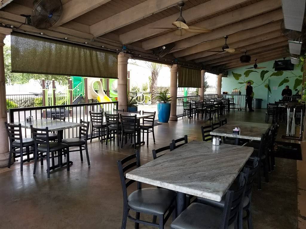 Iguana Joes Mont Belvieu | restaurant | 9118 TX-146, Baytown, TX 77520, USA | 2815765618 OR +1 281-576-5618