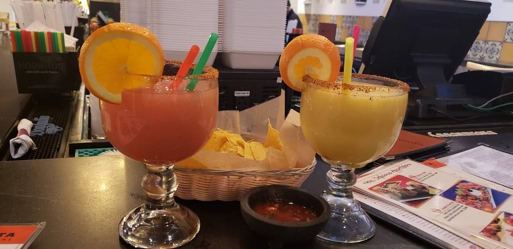 Puerto Vallarta | restaurant | 98 Newtown Rd, Danbury, CT 06810, USA | 2038269884 OR +1 203-826-9884