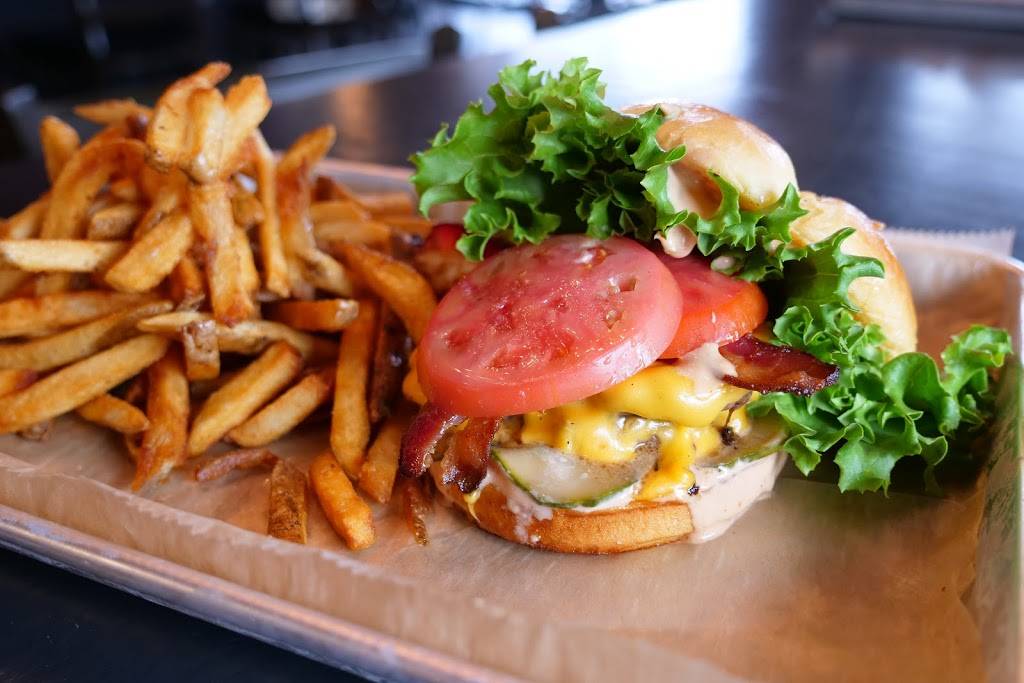 Pat and Gracies | restaurant | 340 E Gay St, Columbus, OH 43215, USA | 6149148484 OR +1 614-914-8484