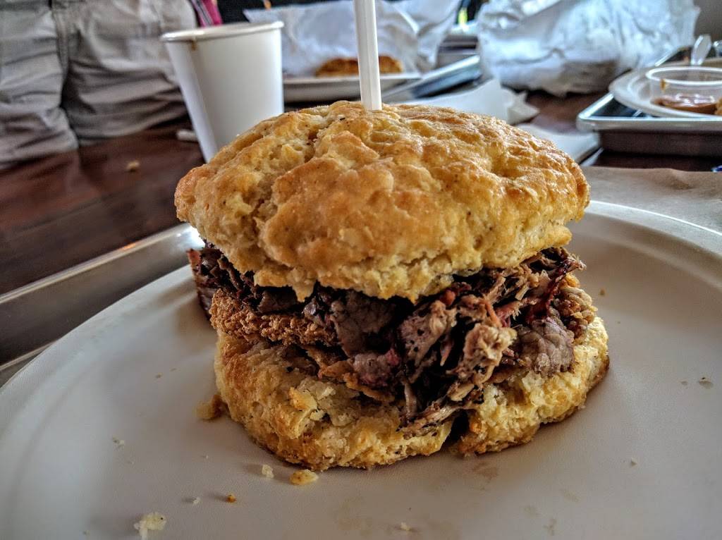 Scratch Biscuit Company | restaurant | 1820 Memorial Ave SW, Roanoke, VA 24015, USA | 5408550882 OR +1 540-855-0882